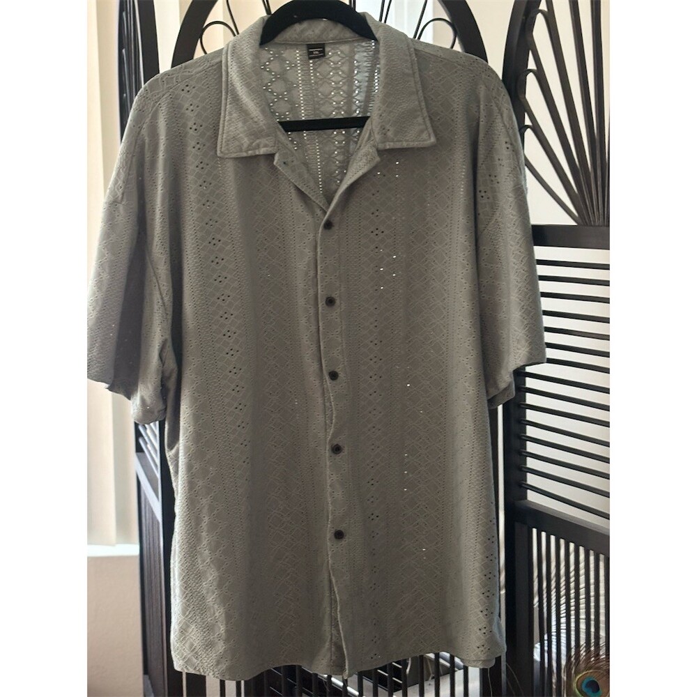 Manfinity Button-Up Shirt Men's 2XL Gray Textured Eyelet Short Sleeve